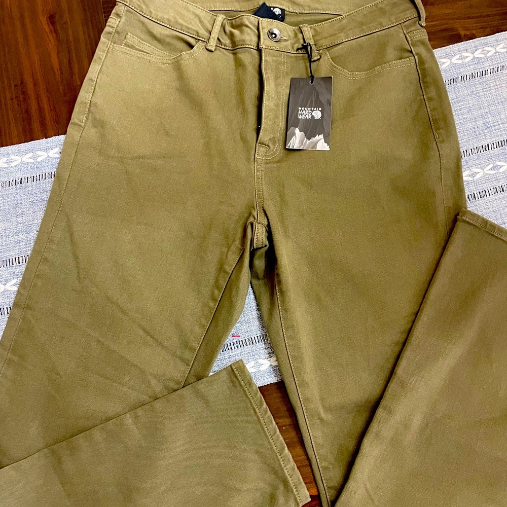 Mountain Hardware size 8 pants NWT